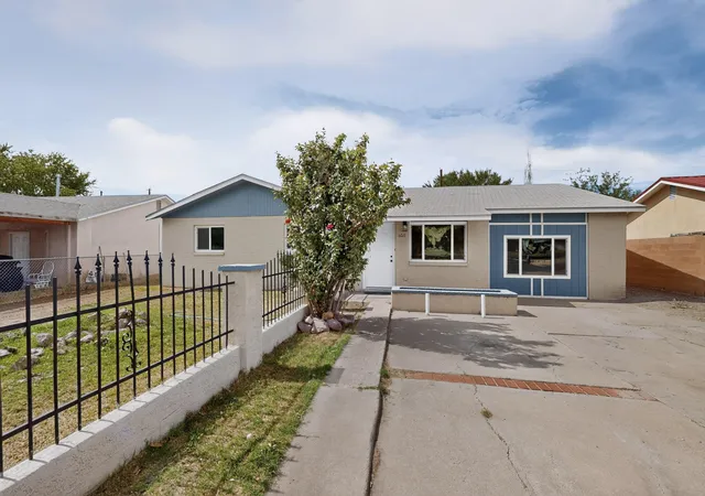 Photo 1 of Sale Pending at 4611 Valley Park Dr Sw, Albuquerque, NM 87105 | MLS# 1110955 | Listing updated on 2026-09-18