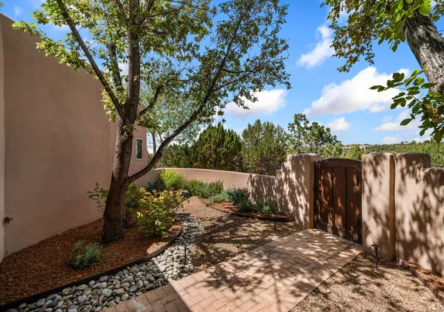 Photo 3 of Single family home for sale at 95 Bluestem Dr, Santa Fe, NM 87506 | MLS# 1110965 | Listing updated on 2026-09-23
