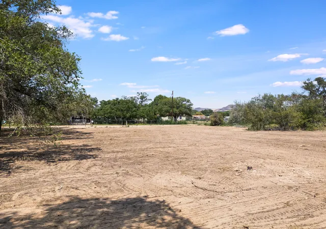 Photo 2 of Sale Pending at 4204 Zuni Trl, Los Lunas, NM 87031 | MLS# 1110972 | Listing updated on 2026-09-21
