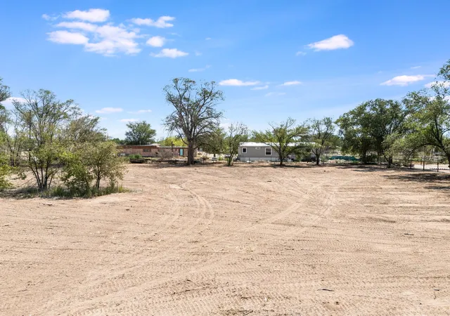 Photo 3 of Sale Pending at 4204 Zuni Trl, Los Lunas, NM 87031 | MLS# 1110972 | Listing updated on 2026-09-21
