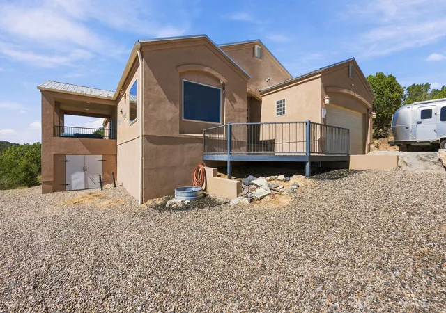 Photo 2 of Single family home for sale at 11 Estribor Ct, Edgewood, NM 87015 | MLS# 1110980 | Listing updated on 2026-09-16