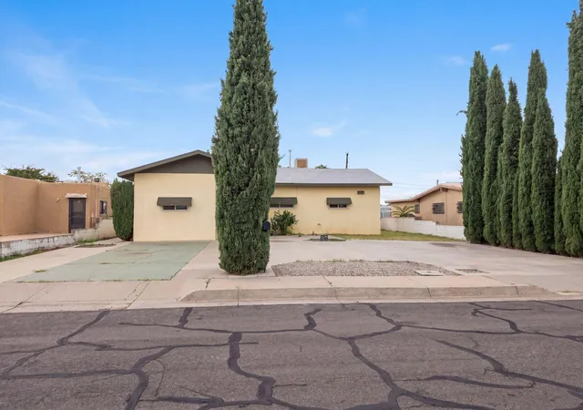 Photo 1 of Single family home for sale at 9222 Aztec Rd Ne, Albuquerque, NM 87111 | MLS# 1111078 | Listing updated on 2026-09-18
