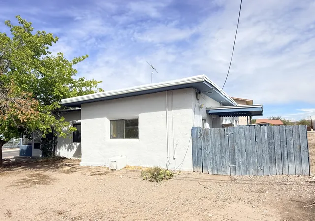 Photo 2 of Single family home for sale at 1000 Texas Ave, Socorro, NM 87801 | MLS# 1111095 | Listing updated on 2026-09-17