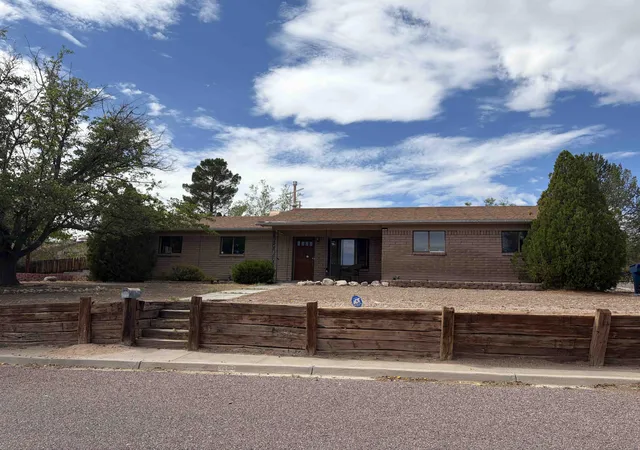 Photo 1 of Single family home for sale at 123 Garden Cir, Socorro, NM 87801 | MLS# 1111120 | Listing updated on 2026-09-23