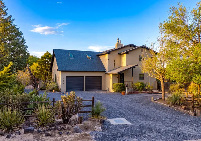 Photo 2 of Single family home for sale at 5608 Don Felipe Ct Sw, Albuquerque, NM 87105 | MLS# 1111133 | Listing updated on 2026-10-04