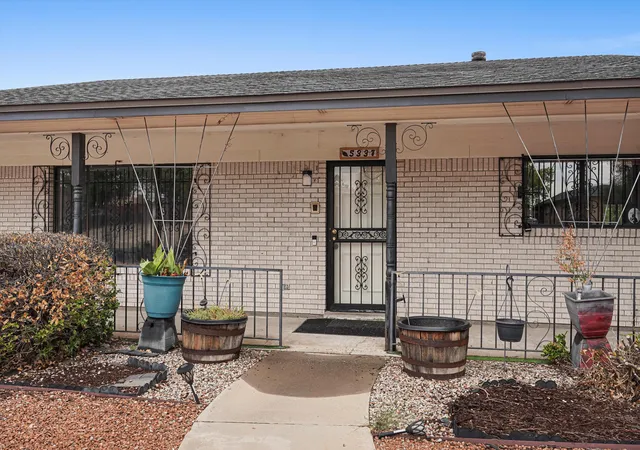 Photo 3 of Sale Pending at 5337 Ironwood Dr Nw, Albuquerque, NM 87114 | MLS# 1111170 | Listing updated on 2026-10-07