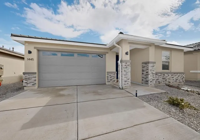 Photo 2 of Single family home for sale at 1445 Valle De Colores St Nw, Los Lunas, NM 87031 | MLS# 1111041 | Listing updated on 2026-09-18