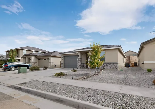 Photo 3 of Single family home for sale at 1445 Valle De Colores St Nw, Los Lunas, NM 87031 | MLS# 1111041 | Listing updated on 2026-09-18