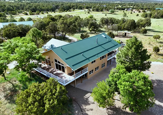 Photo 1 of Single family home for sale at 240 Maxwell Pl, Edgewood, NM 87015 | MLS# 1111180 | Listing updated on 2026-09-18
