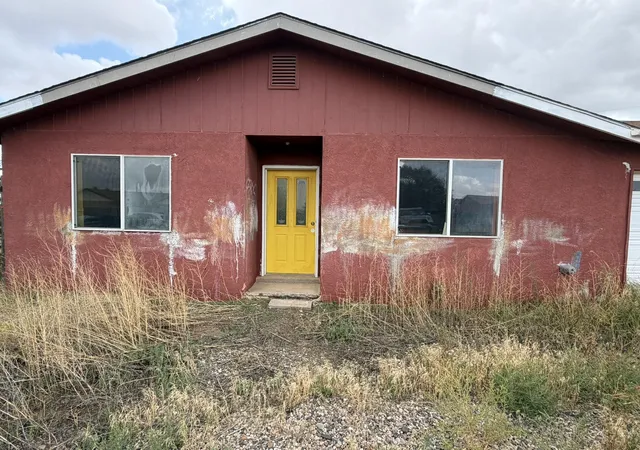 Photo 3 of Sale Pending at 7 Maria Ln, Edgewood, NM 87015 | MLS# 1111195 | Listing updated on 2026-09-23