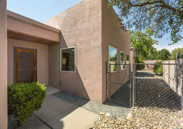 Photo 3 of Townhouse for sale at 9825 Denali Rd NE, Albuquerque, NM 87111 | MLS# 1111205 | Listing updated on 2026-09-18