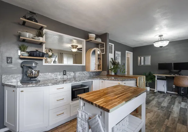 Photo 3 of Sale Pending at 1518 Del Monte Trl Sw, Albuquerque, NM 87121 | MLS# 1111210 | Listing updated on 2026-09-28