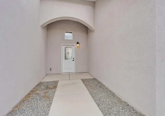 Photo 2 of Single family home for sale at 20 Bravo Rd, Los Lunas, NM 87031 | MLS# 1111212 | Listing updated on 2026-10-06