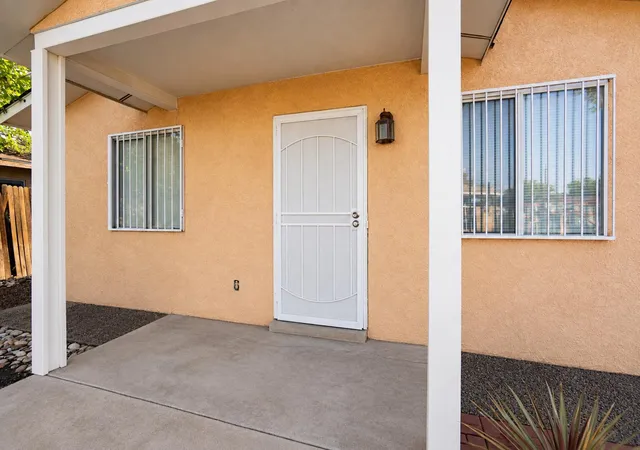 Photo 3 of Sale Pending at 2024 Walter St Se, Albuquerque, NM 87102 | MLS# 1111219 | Listing updated on 2026-10-06