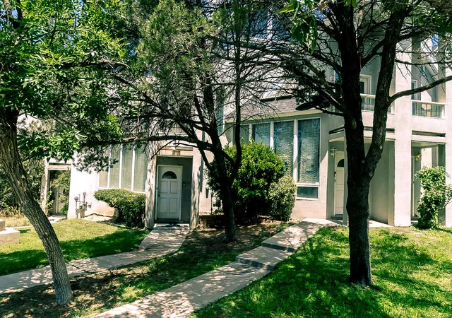 Photo 3 of Townhouse for sale at 501 Mulberry St Ne, Albuquerque, NM 87106 | MLS# 1111227 | Listing updated on 2026-09-20