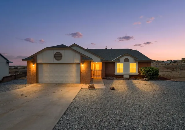 Photo 2 of Sale Pending at 729 Silver Ct Ne, Rio Rancho, NM 87124 | MLS# 1111239 | Listing updated on 2026-10-02