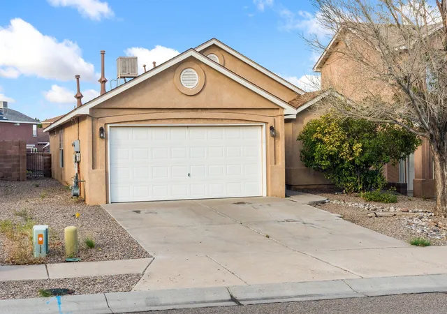 Photo 3 of Sale Pending at 1336 Penasco Rd Ne, Rio Rancho, NM 87144 | MLS# 1111033 | Listing updated on 2026-10-02