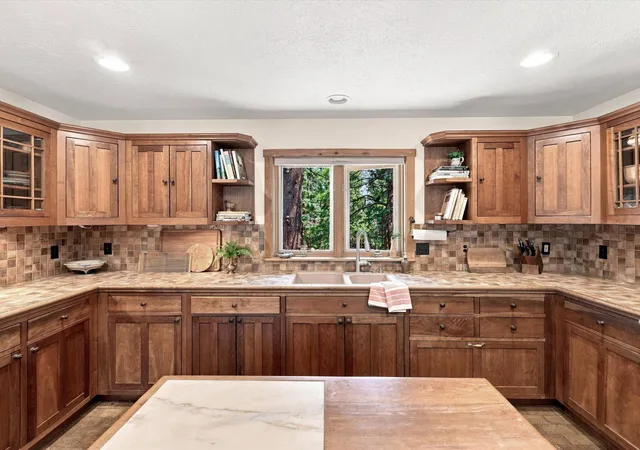 Photo 3 of Single family home for sale at 156 Valle Escondido Rd, Taos, NM 87571 | MLS# 1111277 | Listing updated on 2026-09-24