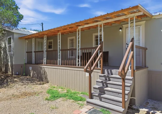 Photo 3 of Manufactured home for sale at 4038 Martinez Rd, Edgewood, NM 87015 | MLS# 1111278 | Listing updated on 2026-09-22