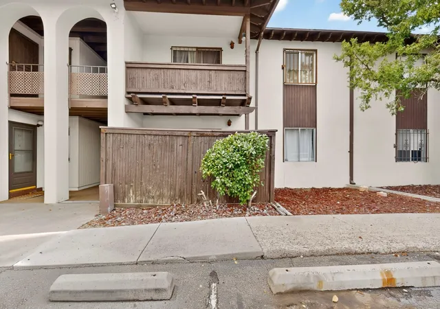 Photo 2 of Condo for sale at 1601 Pennsylvania St Ne #X-7, Albuquerque, NM 87110 | MLS# 1111274 | Listing updated on 2026-09-21