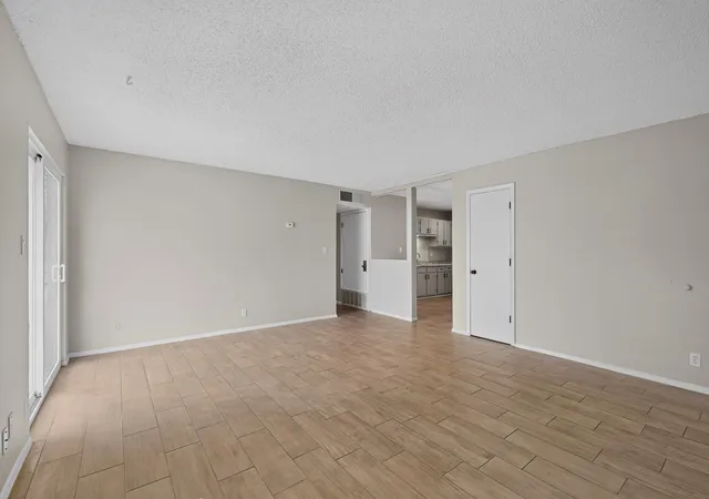 Photo 4 of Single family home for sale at 620 Turquoise Ct NE, Albuquerque, NM 87123 | MLS# 1111294 | Listing updated on 2026-09-21