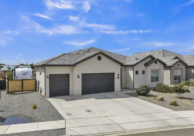 Photo 3 of Single family home for sale at 7712 Majesty Ct Nw, Albuquerque, NM 87107 | MLS# 1111335 | Listing updated on 2026-10-03