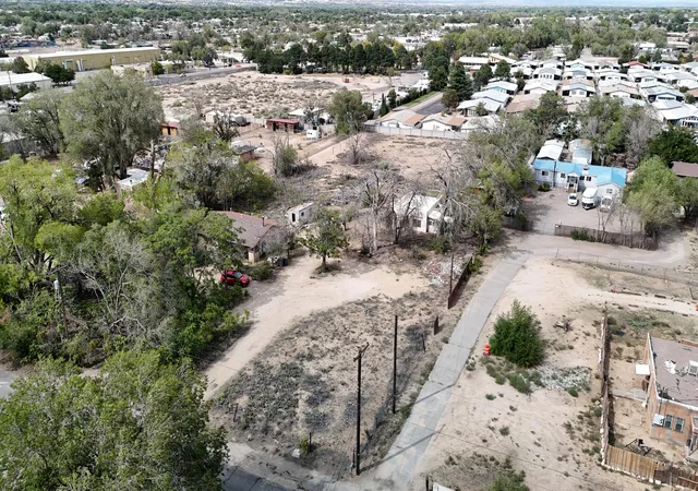 Land for sale at 505 Mission Ave NE, Albuquerque, NM 87107 | MLS# 1111348
