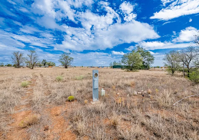 Photo 4 of Sale Pending at 24 Street, Moriarty, NM 87035 | MLS# 1111349 | Listing updated on 2026-09-29