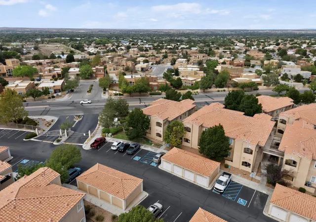 Photo 3 of Condo for sale at 6800 Vista Del Norte Dr Ne #422, Albuquerque, NM 87113 | MLS# 1111350 | Listing updated on 2026-09-22