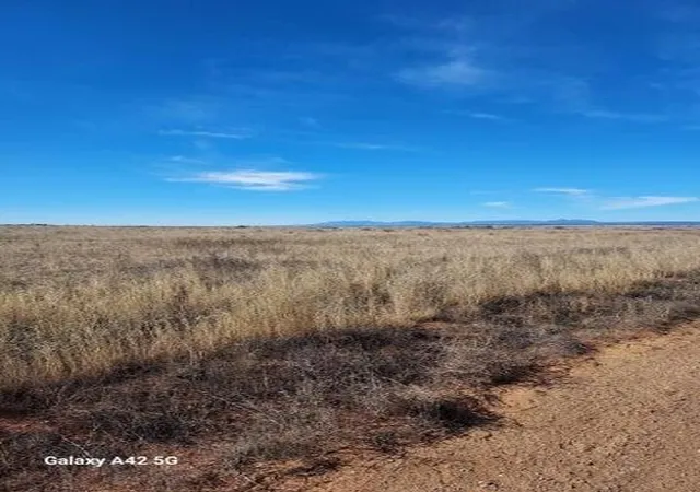Land for sale at Windward Dr Lot 44, Edgewood, NM 87015 | MLS# 1111355