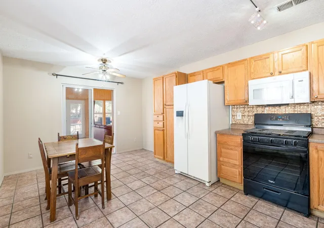 Photo 4 of Sale Pending at 7301 Seven Fls Ct SW, Albuquerque, NM 87121 | MLS# 1111380 | Listing updated on 2026-09-24