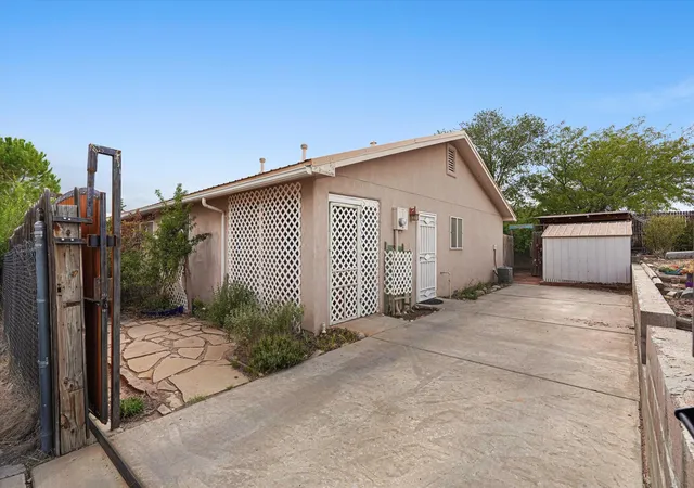 Photo 2 of Townhouse for sale at 15b N B Sierra Pl # B, Santa Fe, NM 87508 | MLS# 1111401 | Listing updated on 2026-09-23