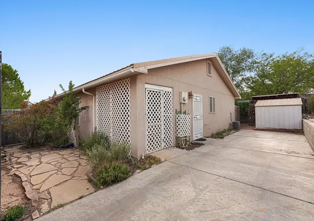 Photo 3 of Townhouse for sale at 15b N B Sierra Pl # B, Santa Fe, NM 87508 | MLS# 1111401 | Listing updated on 2026-09-23