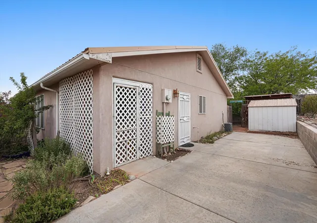 Photo 3 of Townhouse for sale at 15b N B Sierra Pl # B, Santa Fe, NM 87508 | MLS# 1111401 | Listing updated on 2026-09-23