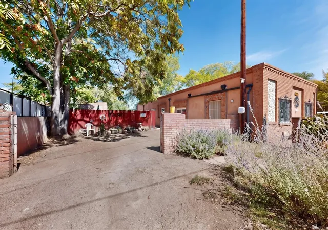 Photo 3 of House for sale at 2215 Hooper Rd SW, Albuquerque, NM 87105 | MLS# 1111408 | Listing updated on 2026-10-05