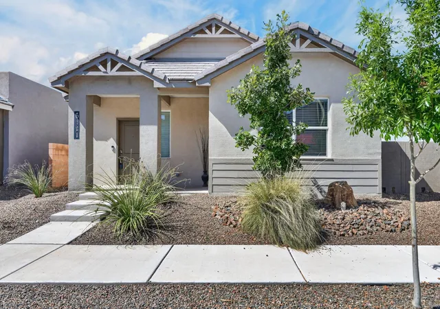 Photo 3 of Sale Pending at 6121 Strand Loop SE, Albuquerque, NM 87106 | MLS# 1111430 | Listing updated on 2026-09-28