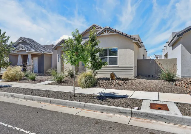 Photo 4 of Sale Pending at 6121 Strand Loop SE, Albuquerque, NM 87106 | MLS# 1111430 | Listing updated on 2026-09-28