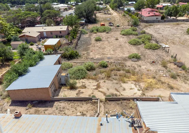 Photo 4 of Single family home for sale at 254 New Mexico 74, Chamita, NM 87566 | MLS# 1111436 | Listing updated on 2026-09-24