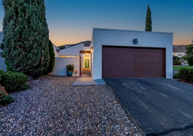 Townhouse for sale at 1 La Villita Ct NE # 1, Albuquerque, NM 87112 | MLS# 1110915
