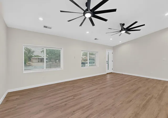 Photo 4 of Single family home for sale at 5103 San Luis Pl NW, Albuquerque, NM 87107 | MLS# 1111467 | Listing updated on 2026-09-24