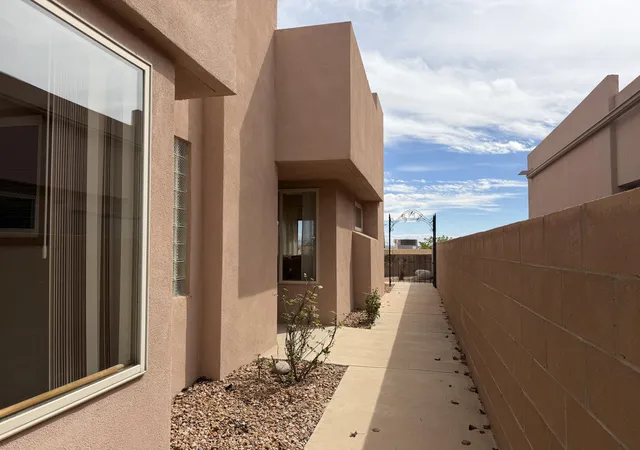 Photo 4 of Single family home for sale at 4428 Sunflower Ct SE, Rio Rancho, NM 87124 | MLS# 1111485 | Listing updated on 2026-10-02