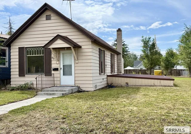 Photo 1 of Single family home for sale at 737 J St, Idaho Falls, ID 83402 | MLS# 2189500 | Listing updated on 2026-09-25