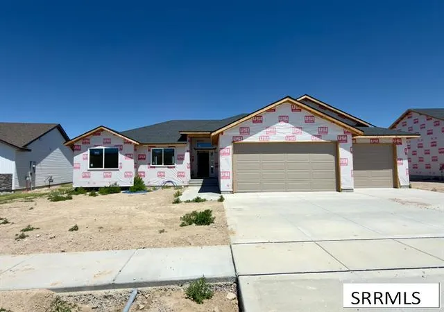 Photo 2 of Single family home for sale at 1170 Alpine Dr, Pocatello, ID 83202 | MLS# 2187077 | Listing updated on 2026-10-02