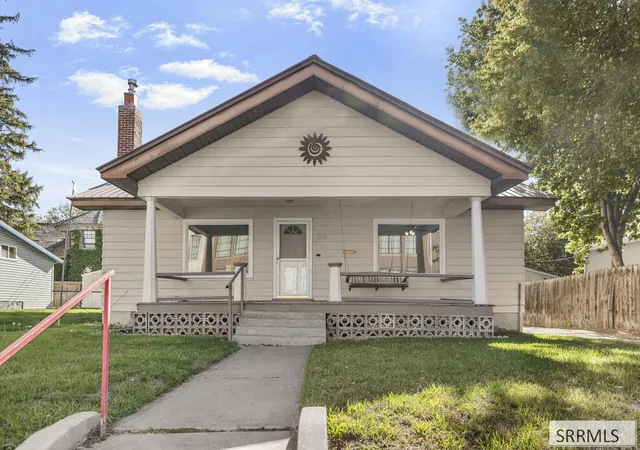 Photo 1 of Single family home for sale at 158 N Ridge Ave, Idaho Falls, ID 83402 | MLS# 2189243 | Listing updated on 2026-10-27