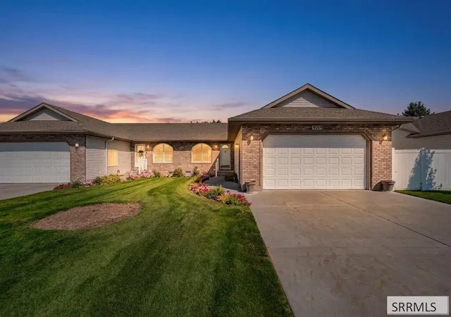 Townhouse for sale at 3049 Brookstone Cir, Ammon, ID 83406 | MLS# 2189115