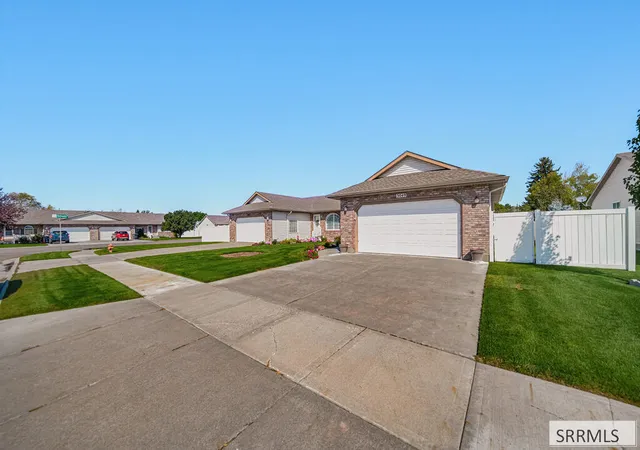 Photo 2 of Townhouse for sale at 3049 Brookstone Cir, Ammon, ID 83406 | MLS# 2189115 | Listing updated on 2026-09-11