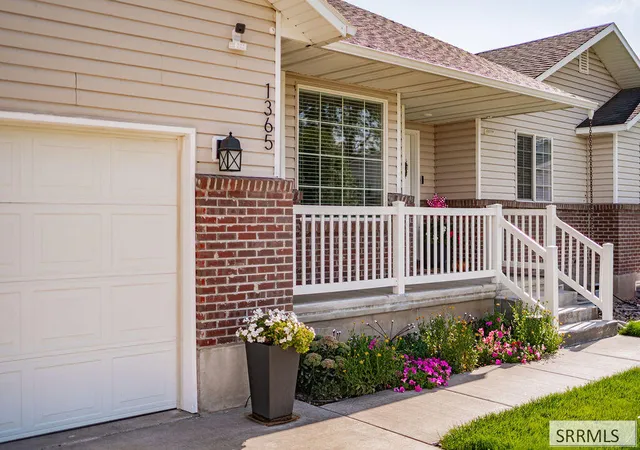 Photo 2 of Sale Pending at 1365 Amaya Cir, Blackfoot, ID 83221 | MLS# 2188918 | Listing updated on 2026-09-03