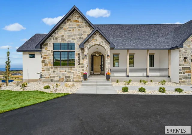 Photo 2 of Single family home for sale at 6632 S Packbridge Ln, Idaho Falls, ID 83406 | MLS# 2189459 | Listing updated on 2026-09-24