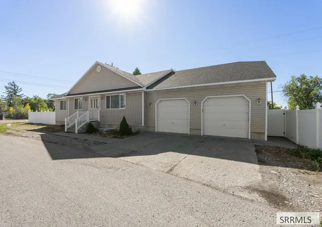 Photo 1 of Single family home for sale at 3496 O'bryant St, Idaho Falls, ID 83401 | MLS# 2189529 | Listing updated on 2026-09-28