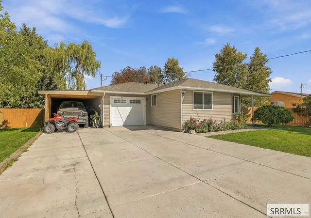 Photo 2 of Single family home for sale at 638 E 3500 North, Rexburg, ID 83440 | MLS# 2189762 | Listing updated on 2026-10-09